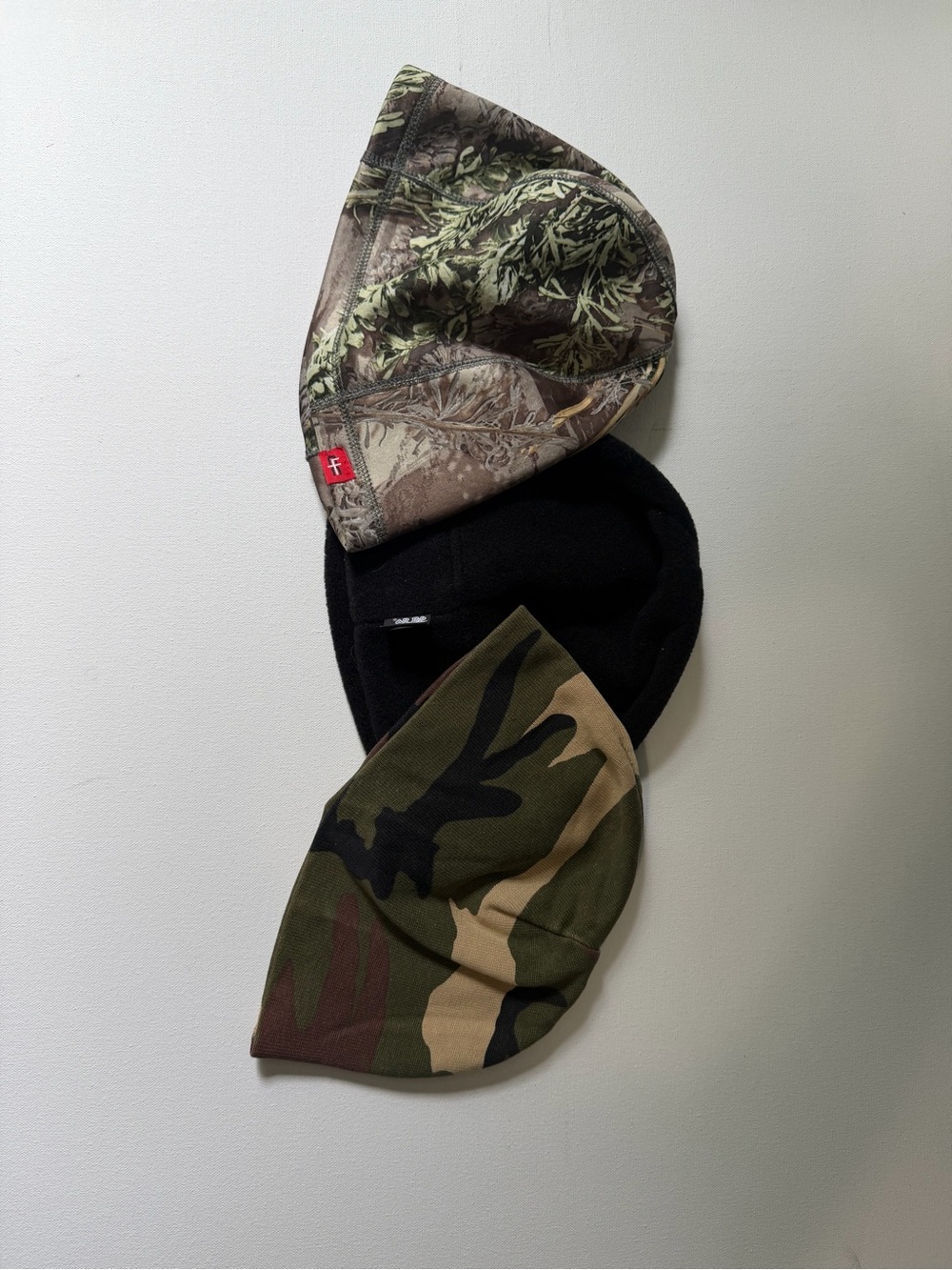 Men's Beanie 3 Hat Bundle - Black & Green Camo
